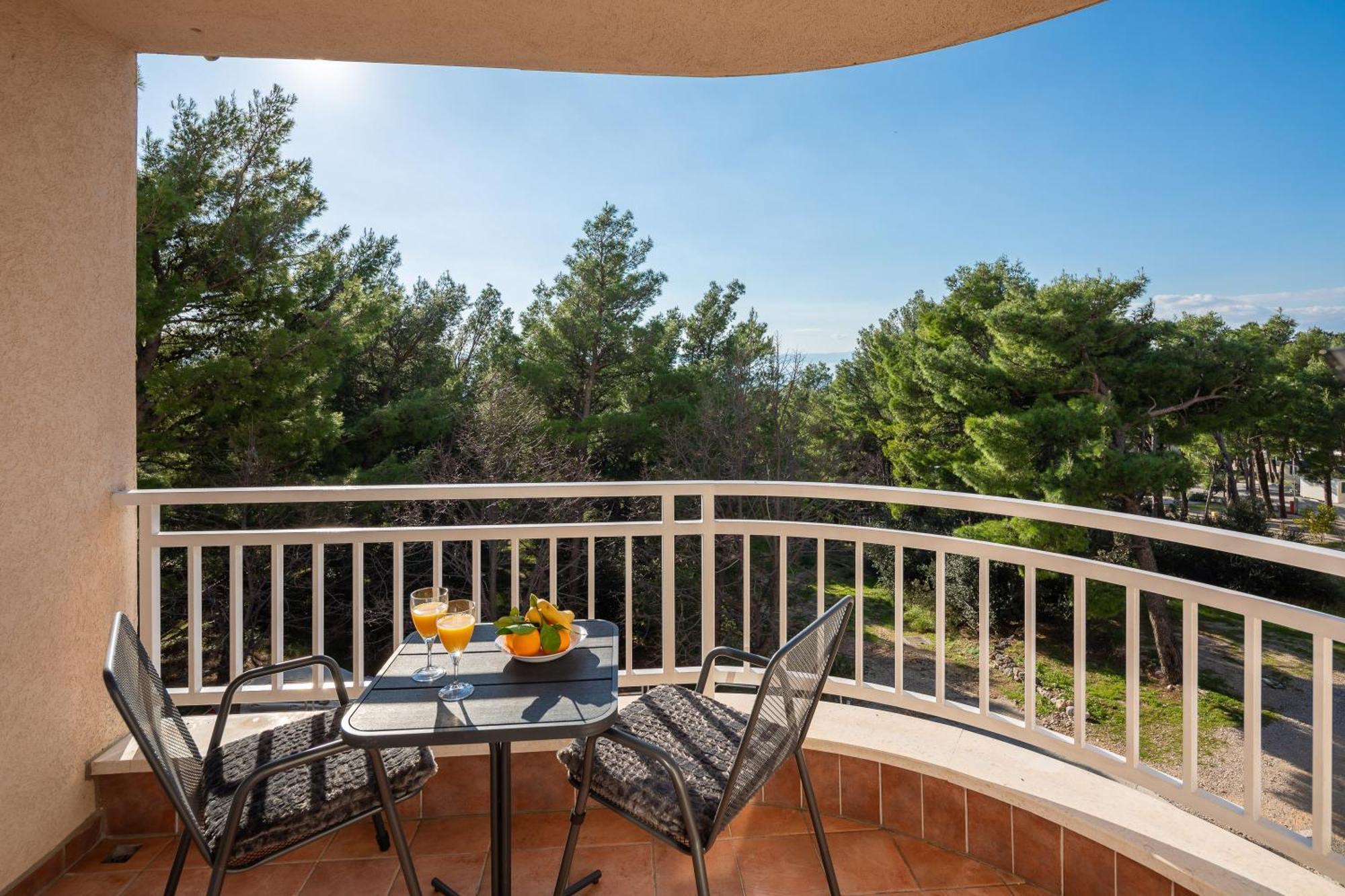 Jasna - Free Parking Makarska